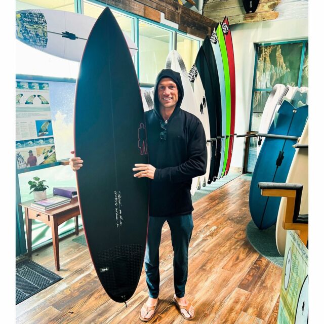 Stoked surfer reports: this just in >> "Dude just got the Darth mauler out there in some clean waves and it was awesome! So easy! Can’t wait for this weekend." —Joe 5'11"/170lb | 6'2" x 19 3/8" x 2 11/16" 34L #holyrollersurfboard