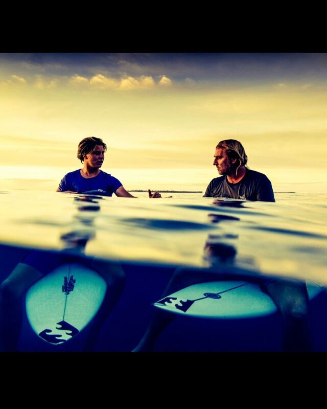 There’s something sacred about this moment in time. Father and son @petemendia @k_epic_mendia_ sharing waves and experiencing weightlessness …somewhere in the Indian Ocean. 
#Equippingyouforthejourney
#Handmadeinthefreeworld
5’8” x 18 5/8” x 2 3/16” #SR71surfboard
6’1” x 19 1/2” x 2 11/16 #Procco2030surfboard
📸 @liquidbarrel 
@billabong @billabong_usa @gardenoflife @freak_traction @dragonalliance @sushijoflorida @playabowls @nomadsurfshop @electric_surf @crowdcontrolsurf @jo_bistro @shadesunscreen